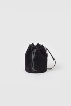CLOSED Bucket Bag Aus Veloursleder