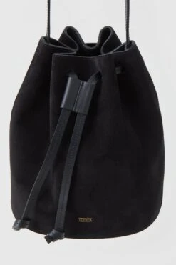 CLOSED Bucket Bag Aus Veloursleder 11 CLOSED Bucket Bag Aus Veloursleder -ModeZeit C90390 85J 22 100 3