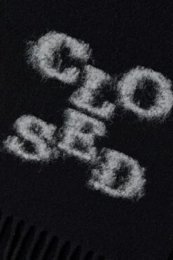 CLOSED Logo Scarf -ModeZeit C90881 71Y 22 100 2