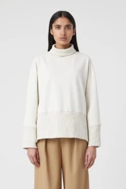 ModeZeit 11 CLOSED Turtleneck Sweatshirt