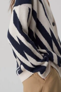 CLOSED Relaxed Cardigan -ModeZeit C96093 987 SI 218 2